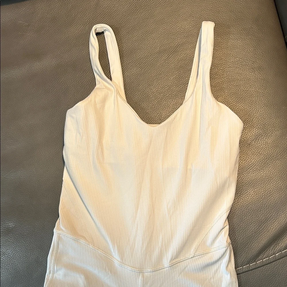 Lululemon Align Ribbed Bodysuit in White Opal. Size 4 - Picture 2 of 6